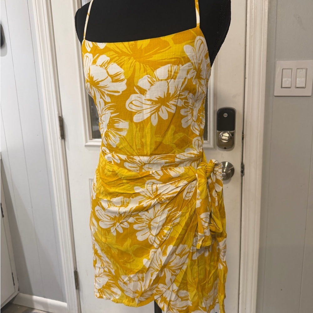 Cupshe Yellow Floral Mini Dress - Picture 3 of 5